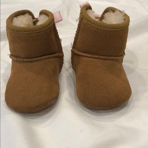 Uggs- 0-6 month